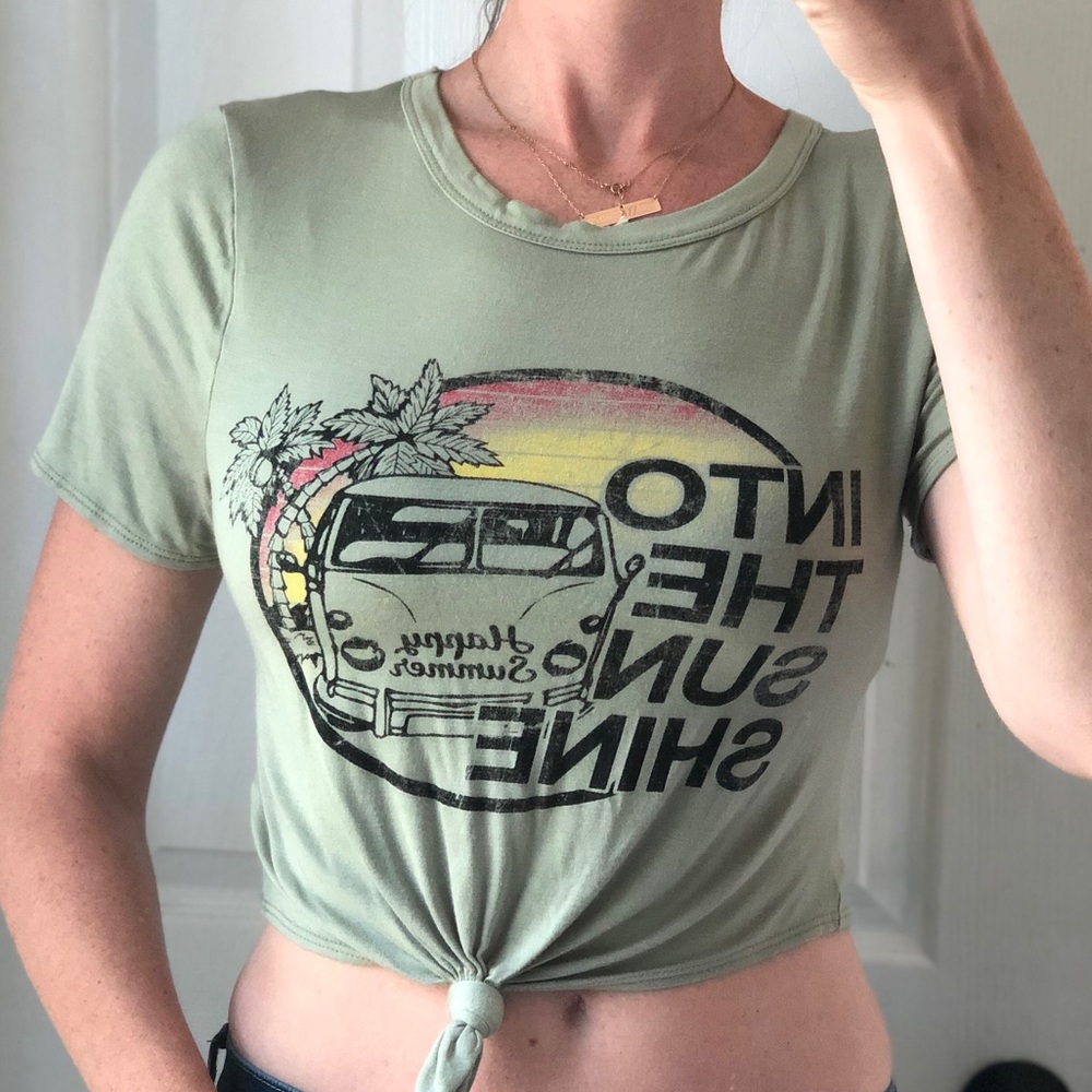 Into the sunshine crop top